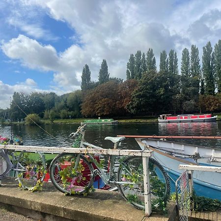 Doubletree By Hilton London Kingston Upon Thames Hotell Kingston upon Thames  Exteriör bild