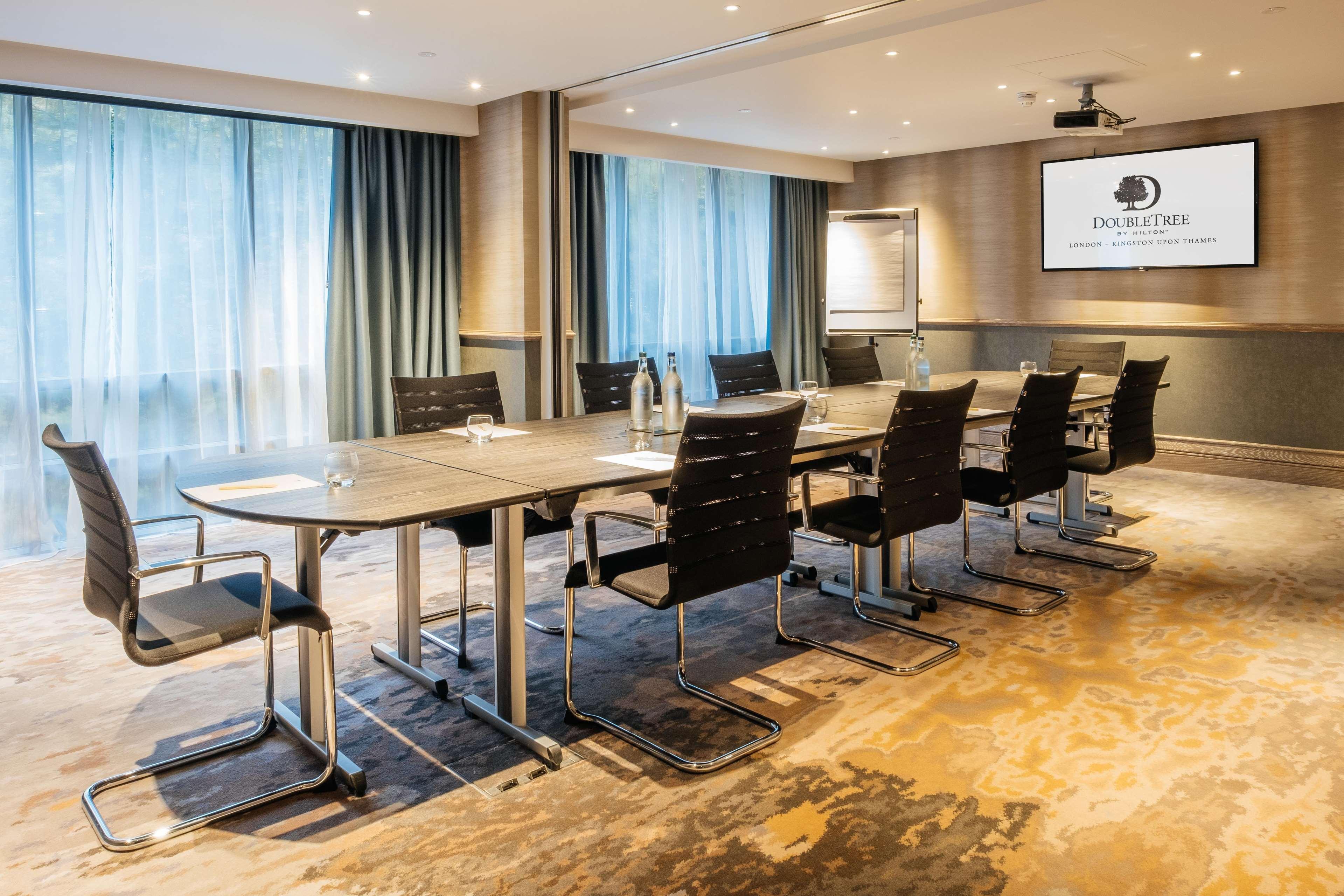 Doubletree By Hilton London Kingston Upon Thames Hotell Kingston upon Thames  Exteriör bild