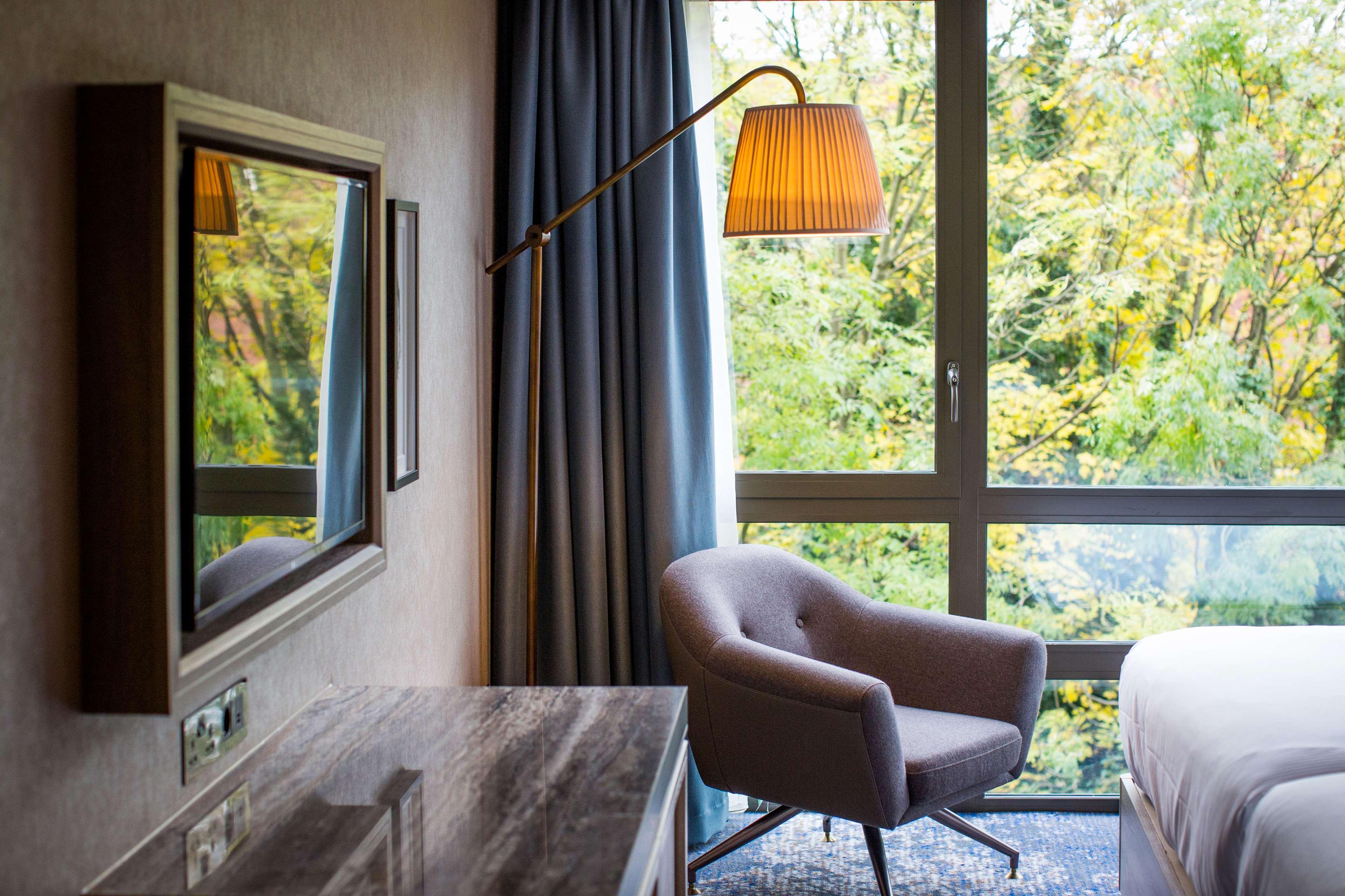 Doubletree By Hilton London Kingston Upon Thames Hotell Kingston upon Thames  Exteriör bild