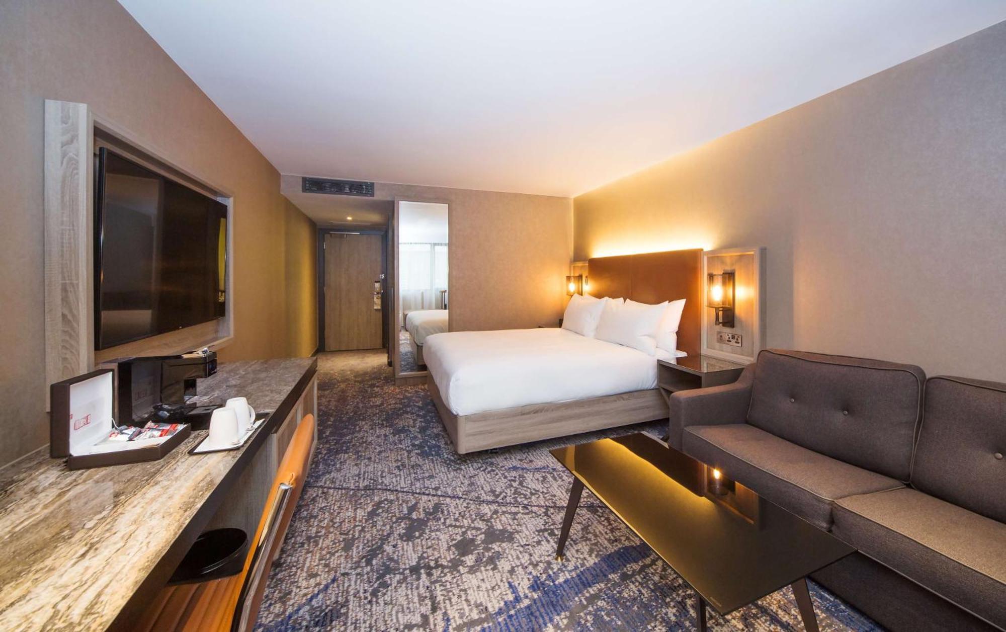 Doubletree By Hilton London Kingston Upon Thames Hotell Kingston upon Thames  Exteriör bild