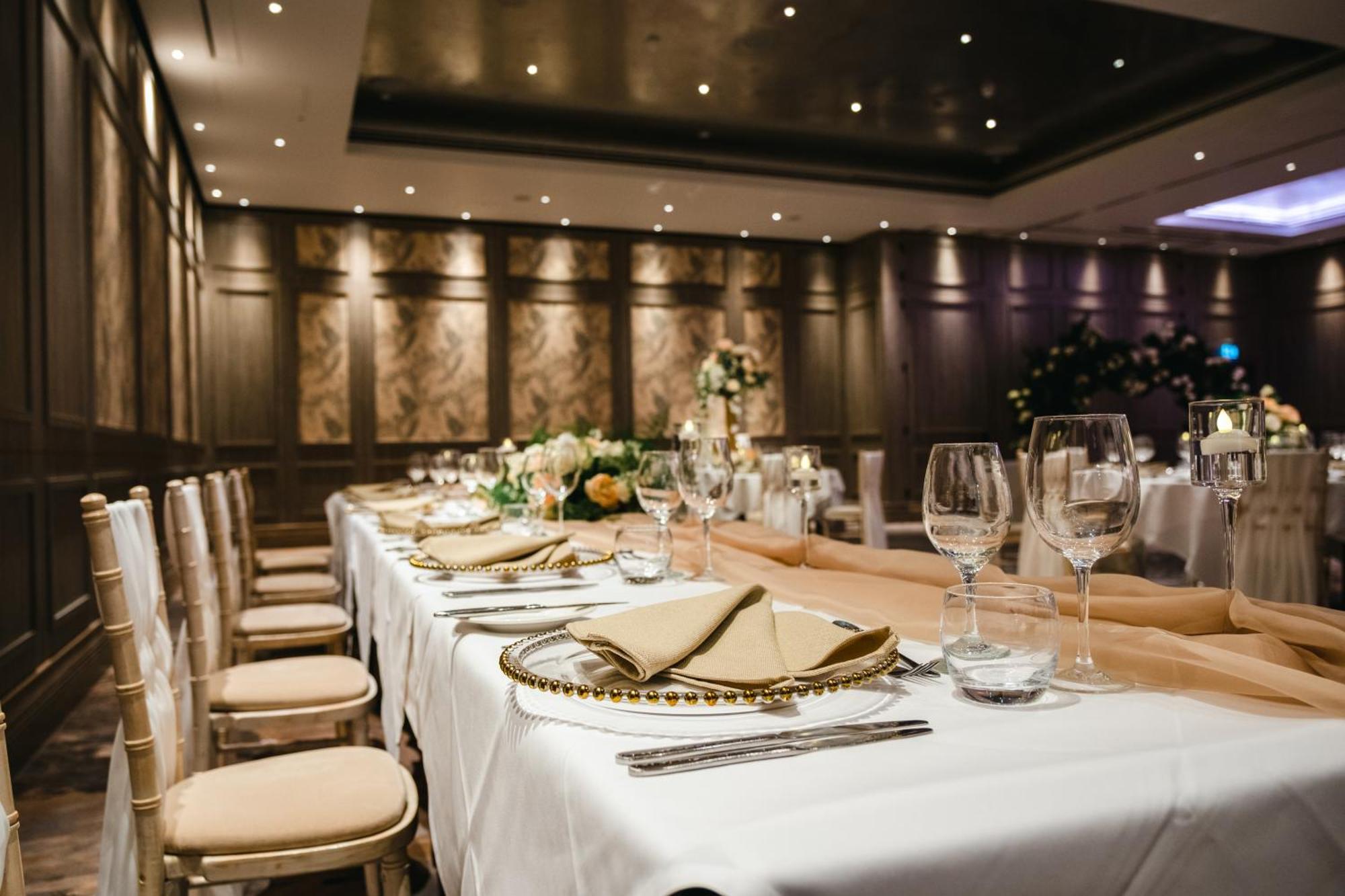 Doubletree By Hilton London Kingston Upon Thames Hotell Kingston upon Thames  Exteriör bild